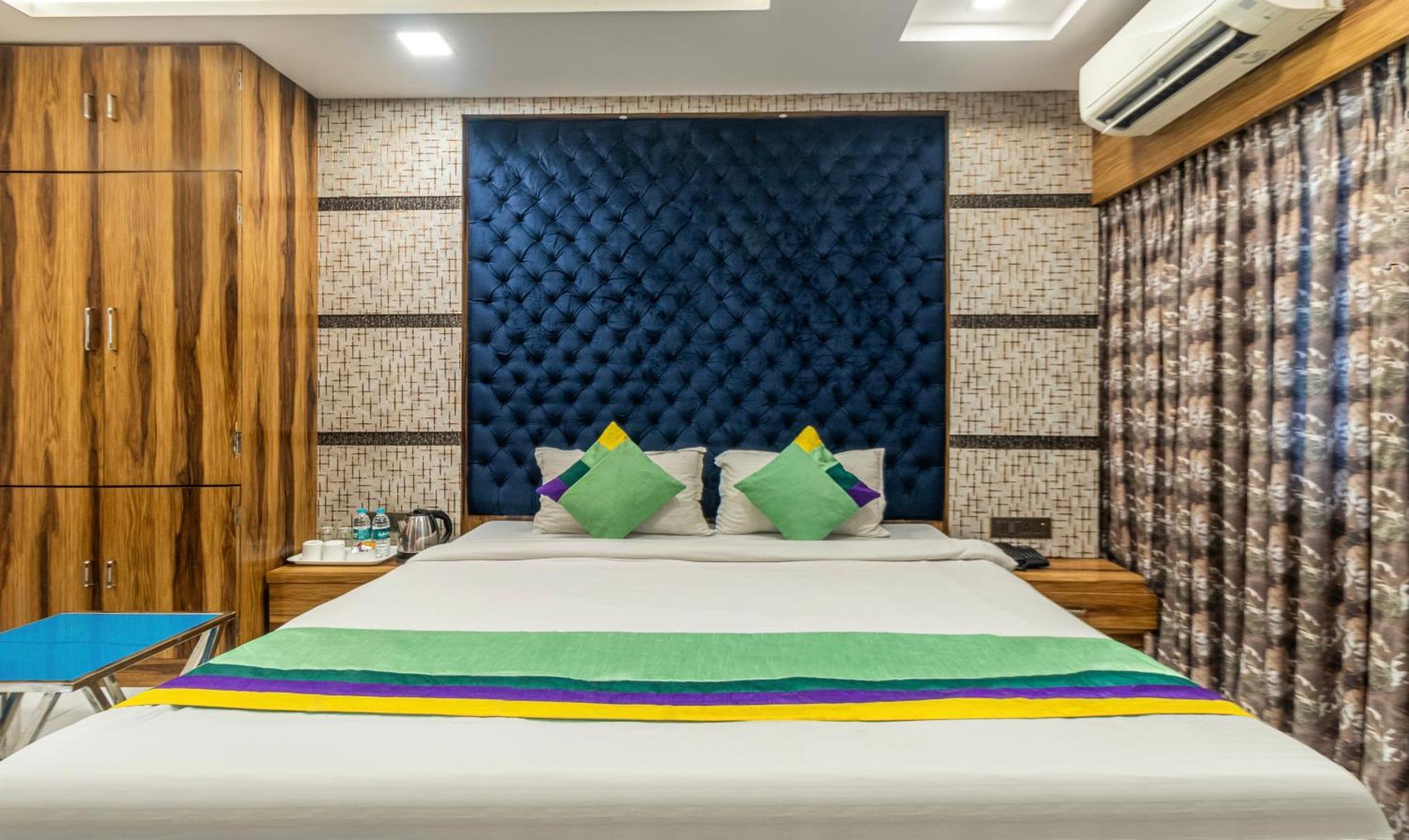 Hotel Orion Crystal Kalkutta Kültér fotó